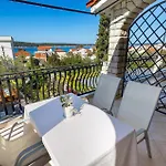 Beautiful In Barbat With House Sea View