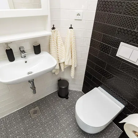 Apartmán Awesome In Barbat With Wifi Banjol
