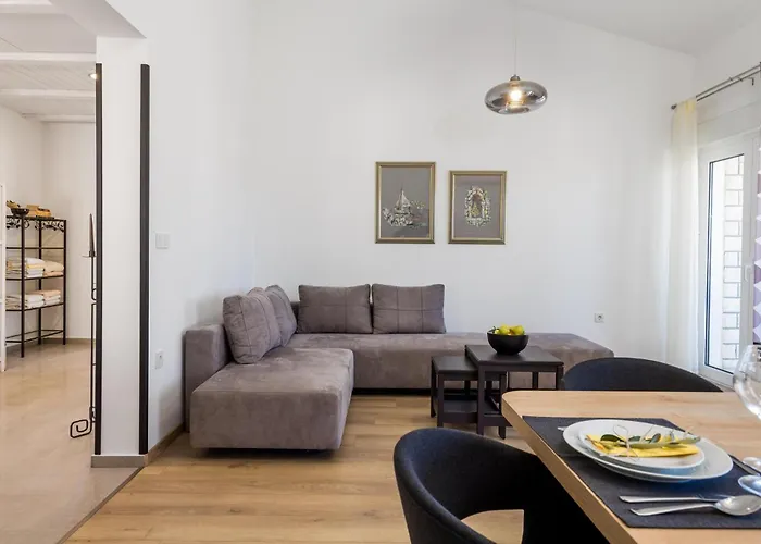 Apartament Awesome In Barbat With Wifi Banjol
