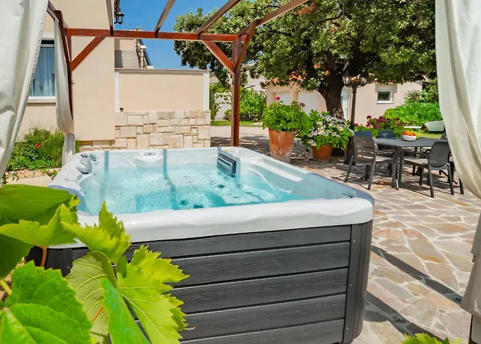 Awesome In Barbat With Wifi Apartament *