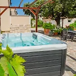 Beautiful In Barbat With House Sea View Apartment *