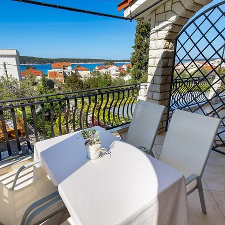 Lovely In Barbat With House Sea View